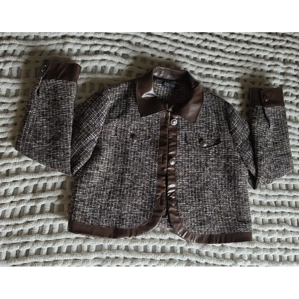 Tweed Women's Brown and Black Plaid Blazer/ Jacket- Size M - Picture 4 of 12